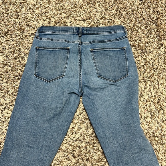 2/$10 Gap True Skinny jeans 29R - Picture 3 of 4
